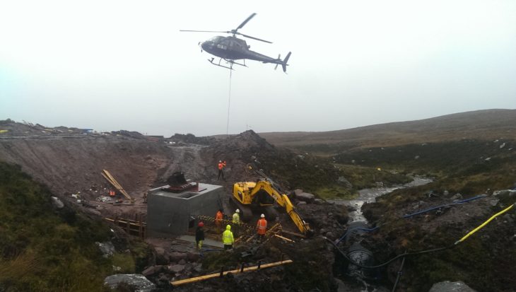 Helicopter at Ben Mor Hydro intake © Stuart Hamilton