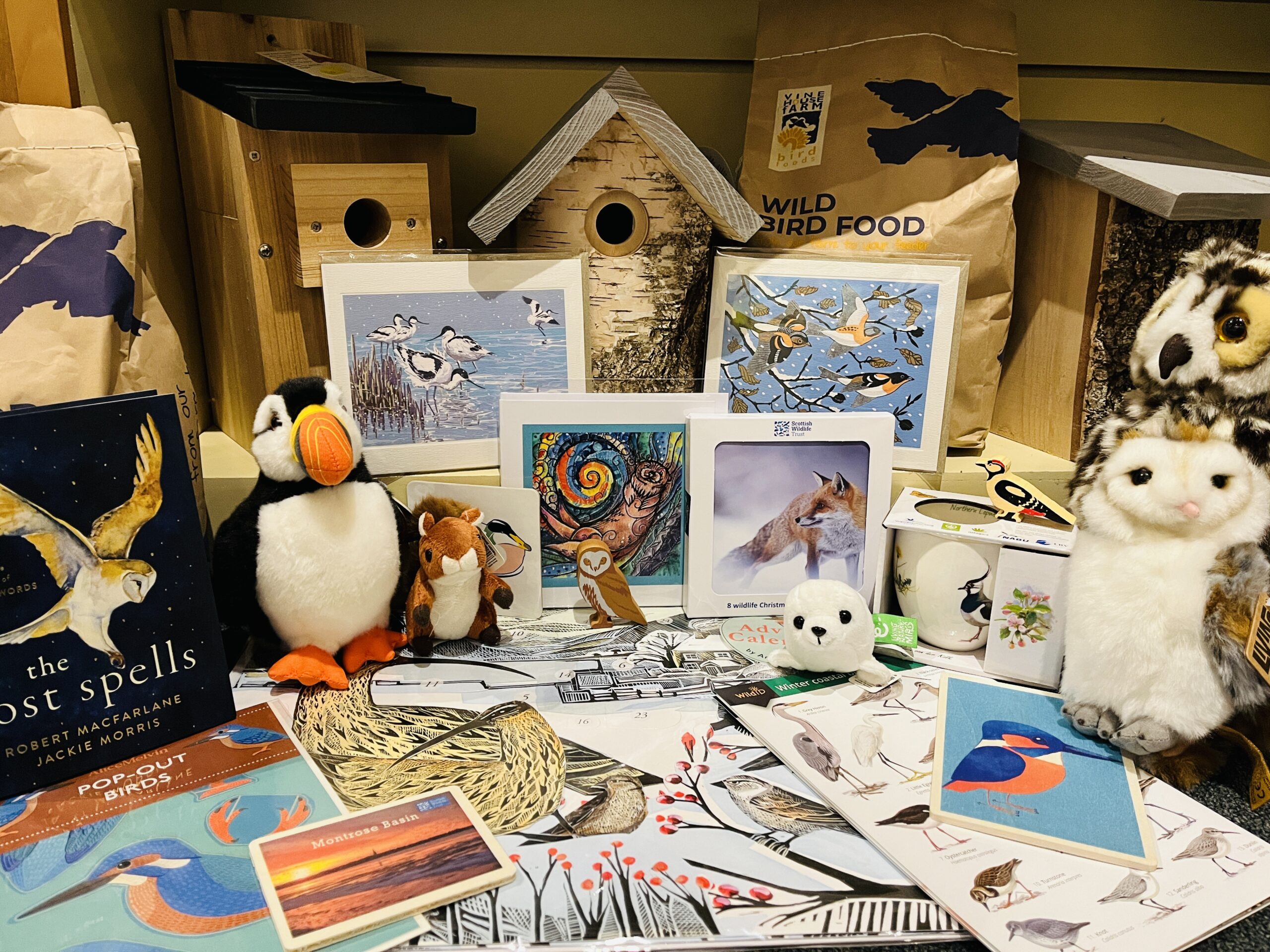 Gift shopping ideas for every wildlife enthusiast