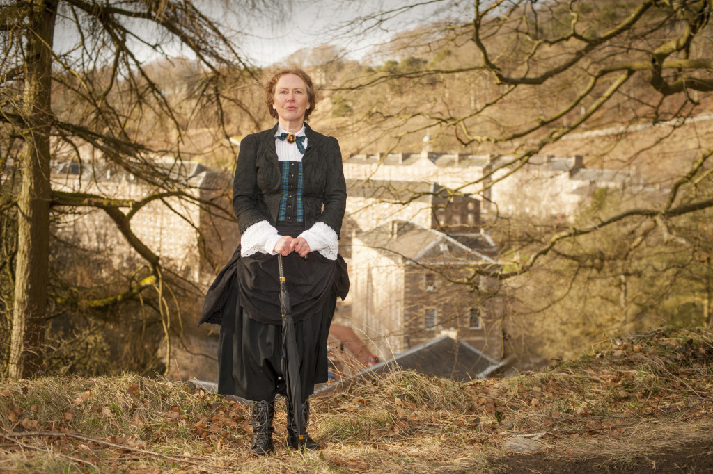 victorian lady Geraldine Lockhart-Ross at Falls of Clyde (3)