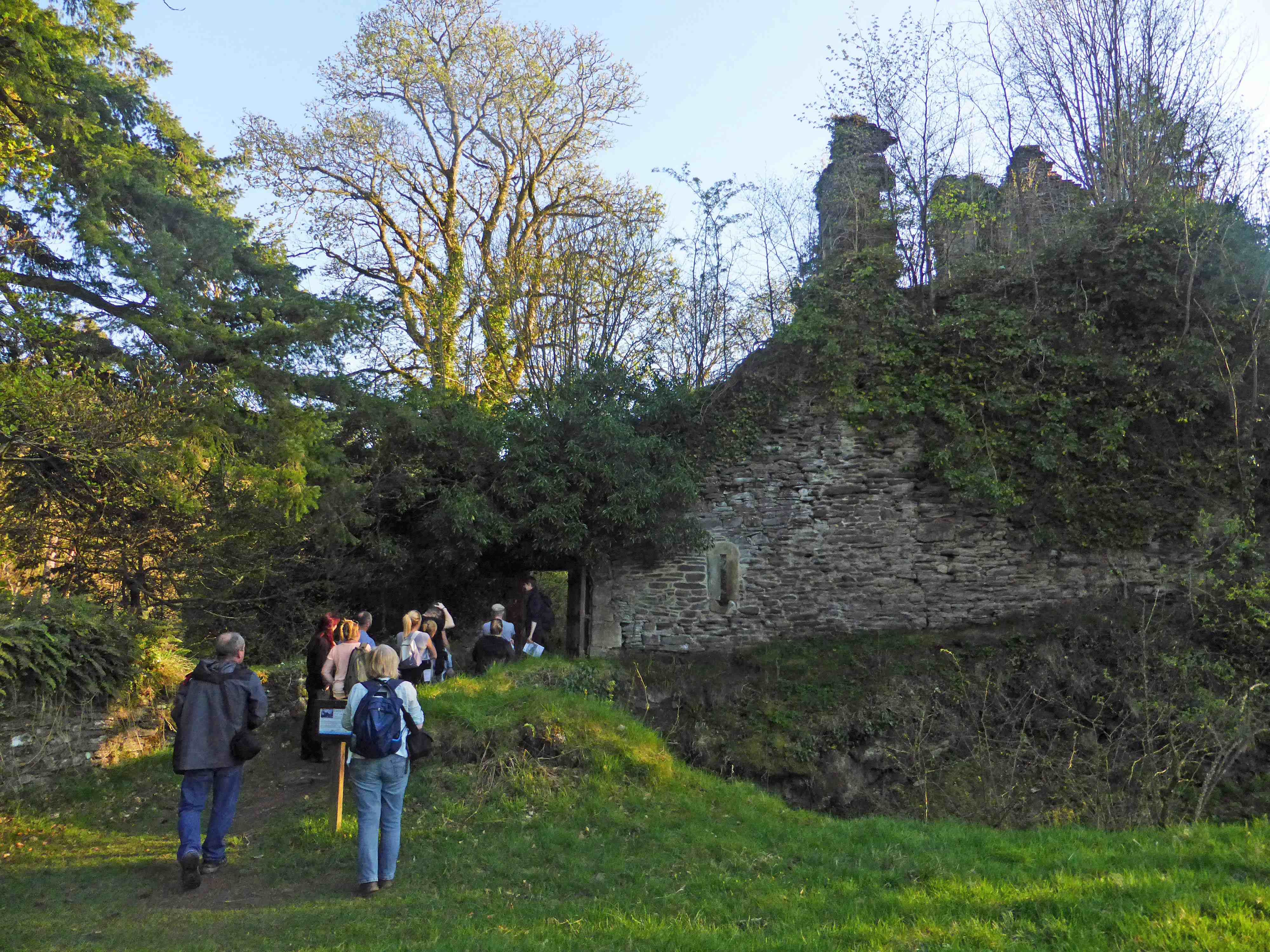 Corra Castle (c) Ewan Bachell