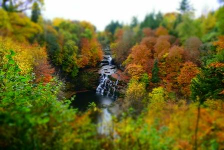 Corra Linn (C) Tom McIntosh