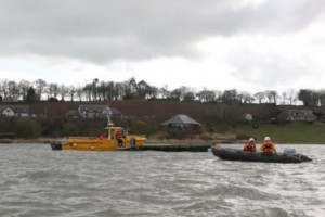 RNLI helping with tern raft (c) Douglas Craig, Montrose Sailing Club